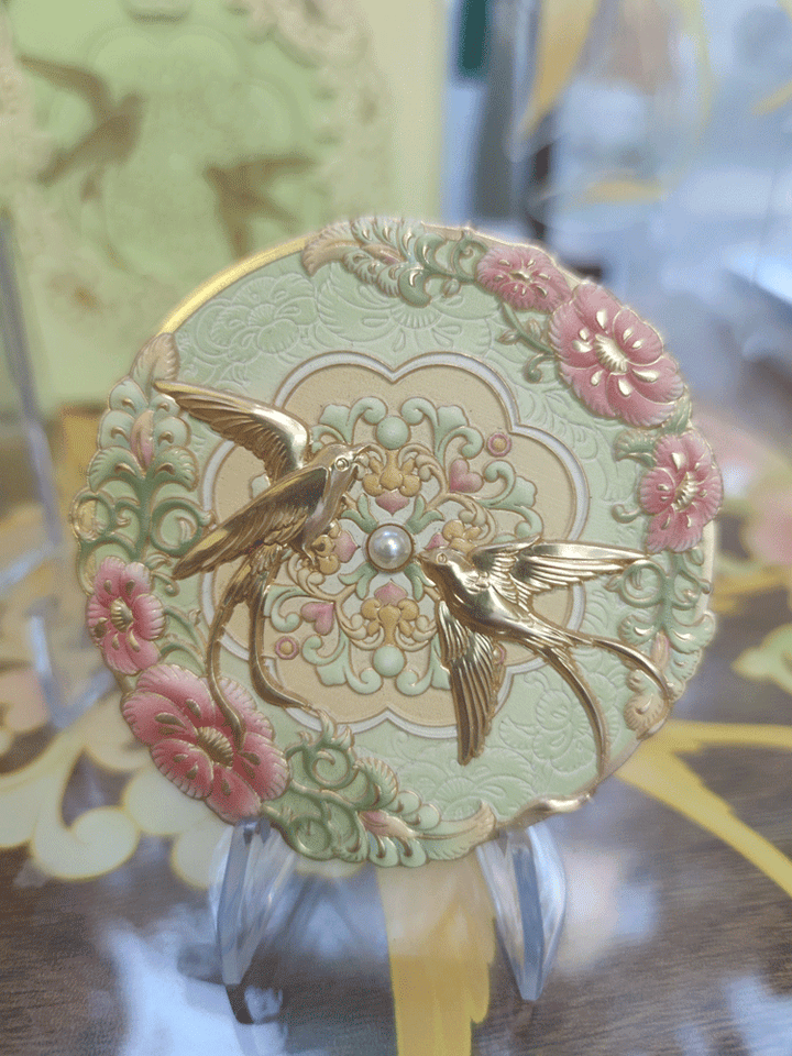 Xi'an Museum Handheld Skylark Mirror - Vintage Travel Makeup Mirror with Leather Case, HD Reflection - Eastern Gifts